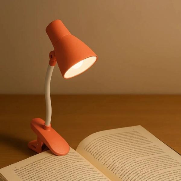 Lámpara de Escritorio Roja DEER LED Diseño Moderno Luz Ajustable Base Compacta Rojo